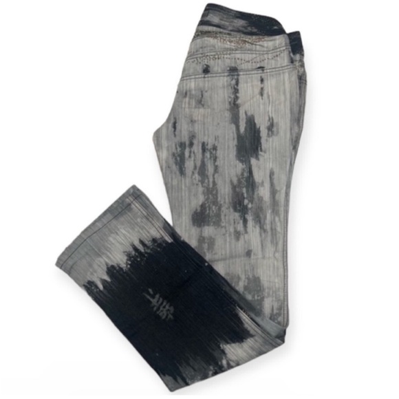 Y2K Express Distressed Bleached Jeans with Beaded Accessory - Picture 3 of 12